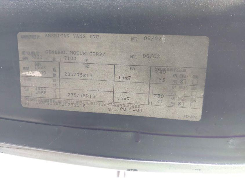 Photo 9 of 2002 Chevrolet Express (VIN 1GBFG15W821239516)