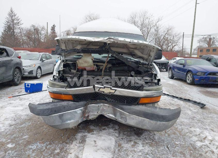 Photo 12 of 2005 Chevrolet Express UPFITTER (VIN 1GBFG15X051116435)