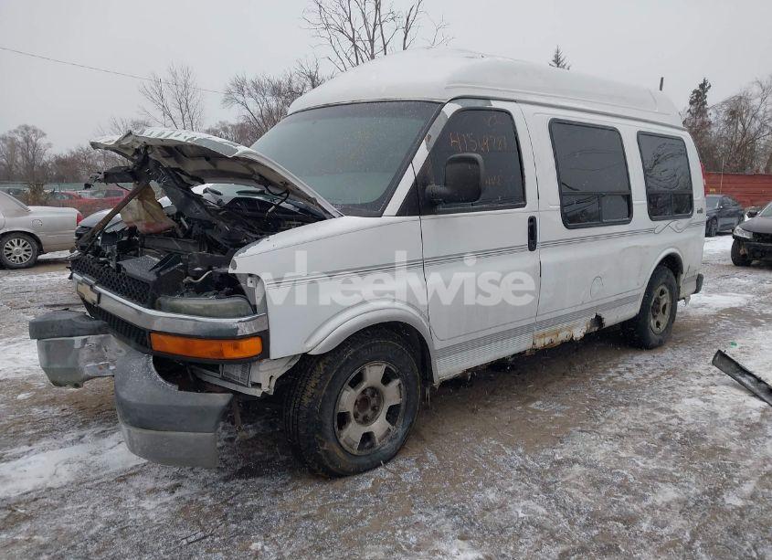 Photo 2 of 2005 Chevrolet Express UPFITTER (VIN 1GBFG15X051116435)
