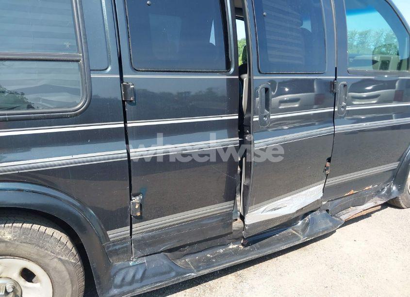 Photo 12 of 2003 Chevrolet Express UPFITTER (VIN 1GBFG15X731183644)
