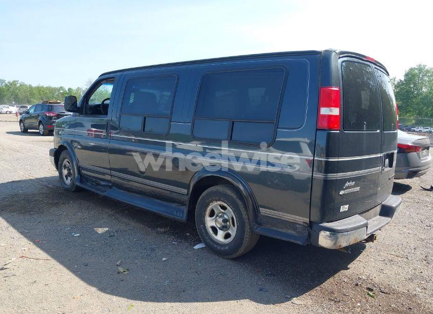 Photo 3 of 2003 Chevrolet Express UPFITTER (VIN 1GBFG15X731183644)