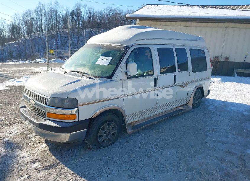 Photo 2 of 2003 Chevrolet Express UPFITTER (VIN 1GBFH15T531174323)