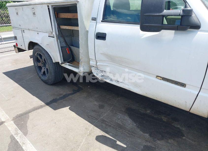 Photo 6 of 1996 Chevrolet Gmt-400 C2500 (VIN 1GBGC24R1TE172849)