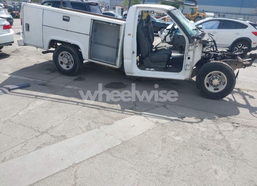 Photo 14 of 1999 Chevrolet Silverado 2500 (VIN 1GBGC24U2XE246595)