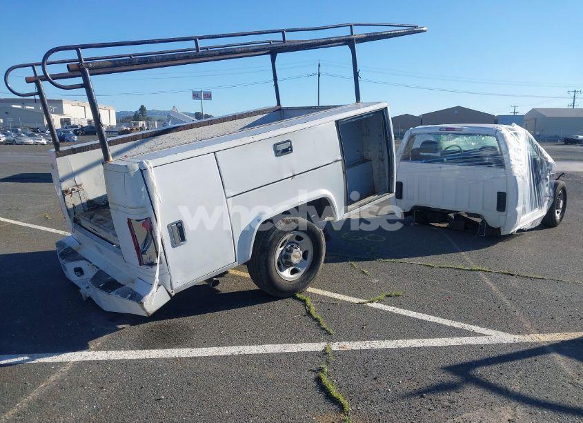 Photo 4 of 1999 Chevrolet Silverado 2500 (VIN 1GBGC24U2XE246595)