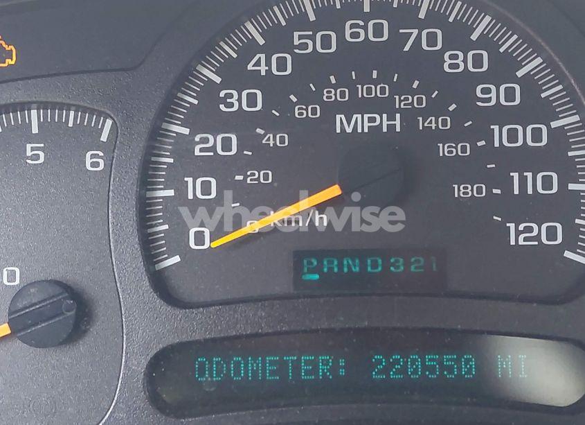 Photo 16 of 2003 Chevrolet Silverado C2500 (VIN 1GBGC24UX3E359110)