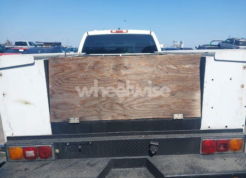 Photo 17 of 2003 Chevrolet Silverado C2500 (VIN 1GBGC24UX3E359110)