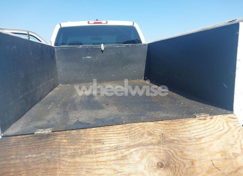 Photo 18 of 2003 Chevrolet Silverado C2500 (VIN 1GBGC24UX3E359110)