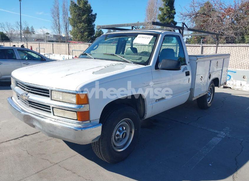 Photo 2 of 1998 Chevrolet C3500 CHASSIS (VIN 1GBGC34R0WF008528)