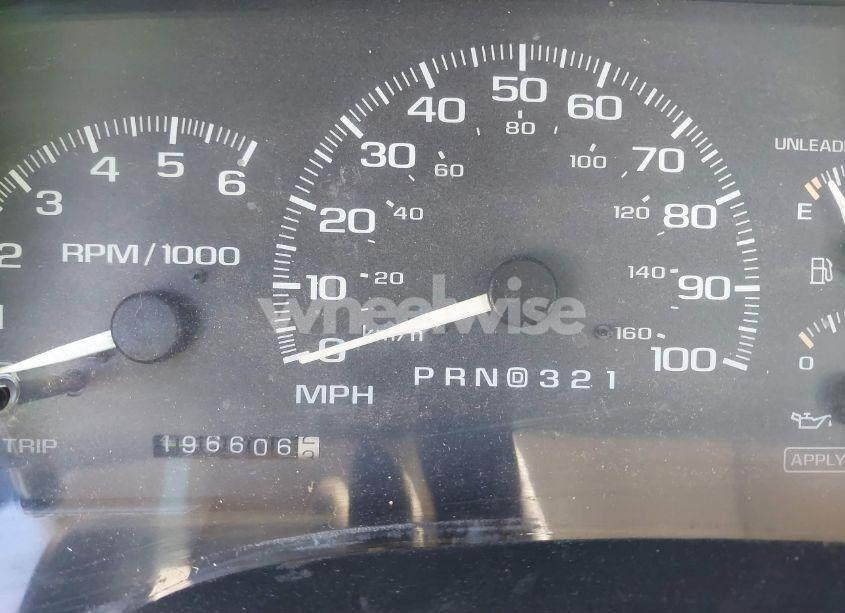 Photo 7 of 1998 Chevrolet C3500 CHASSIS (VIN 1GBGC34R0WF008528)