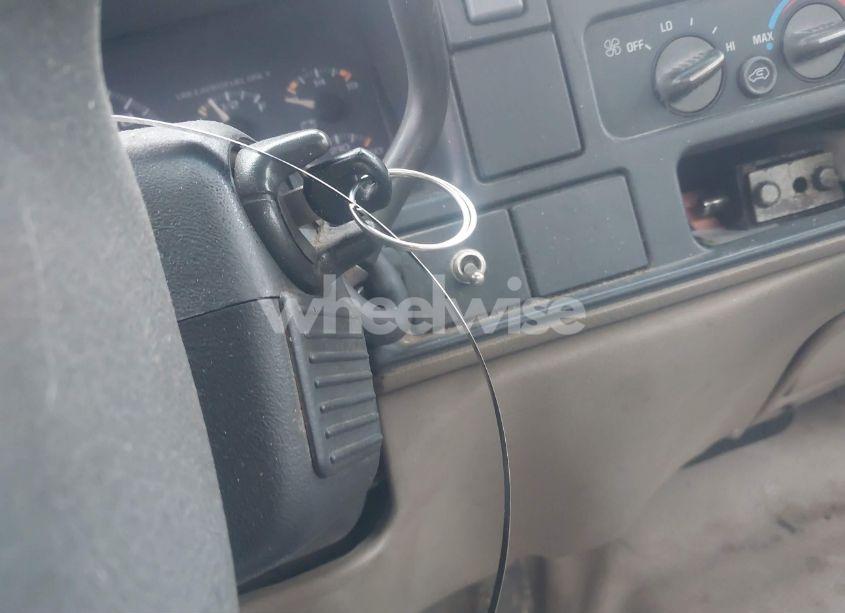 Photo 11 of 1998 Chevrolet C3500 CHASSIS (VIN 1GBGC34R1WZ173860)