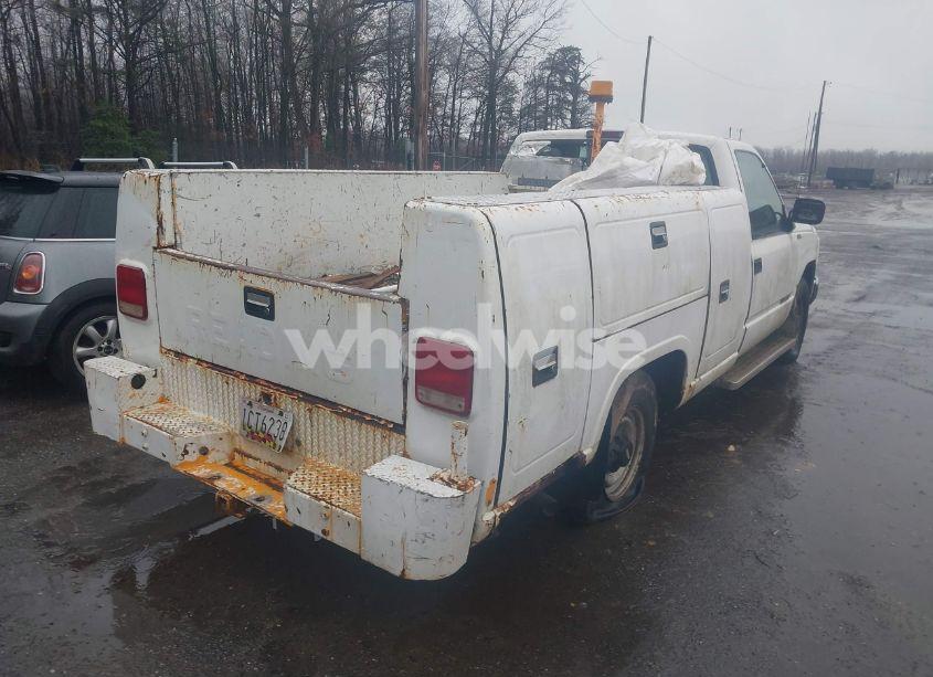 Photo 4 of 1998 Chevrolet C3500 CHASSIS (VIN 1GBGC34R1WZ173860)