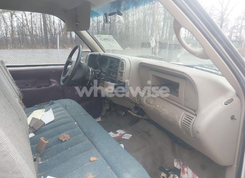 Photo 5 of 1998 Chevrolet C3500 CHASSIS (VIN 1GBGC34R1WZ173860)