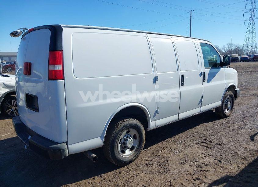 Photo 4 of 2008 Chevrolet Express WORK VAN (VIN 1GBGG25C581168011)