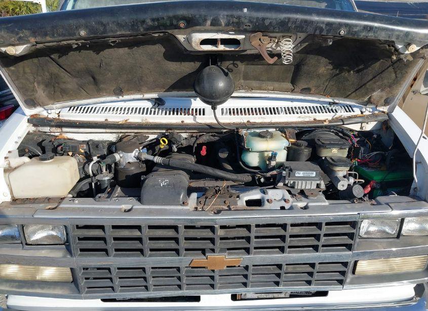 Photo 10 of 1995 Chevrolet G30 (VIN 1GBGG39K6SF193954)