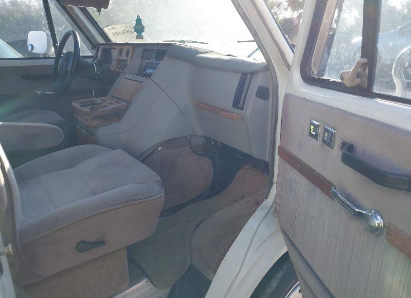 Photo 5 of 1995 Chevrolet G30 (VIN 1GBGG39K6SF193954)