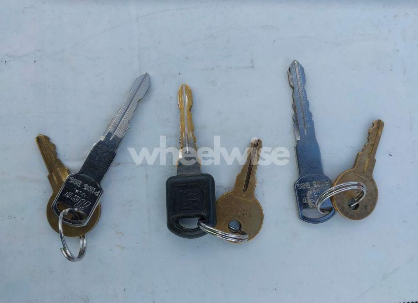 Photo 11 of 1998 Chevrolet K2500 CHASSIS CHEYENNE (VIN 1GBGK24R7WE213878)