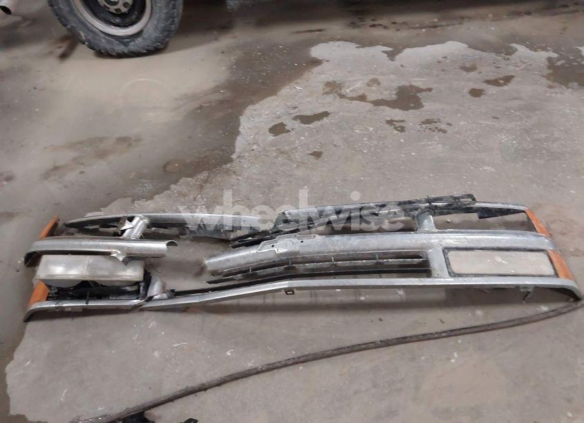 Photo 12 of 1999 Chevrolet K2500 (VIN 1GBGK24RXXF064099)