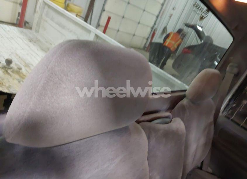 Photo 8 of 1999 Chevrolet K2500 (VIN 1GBGK24RXXF064099)