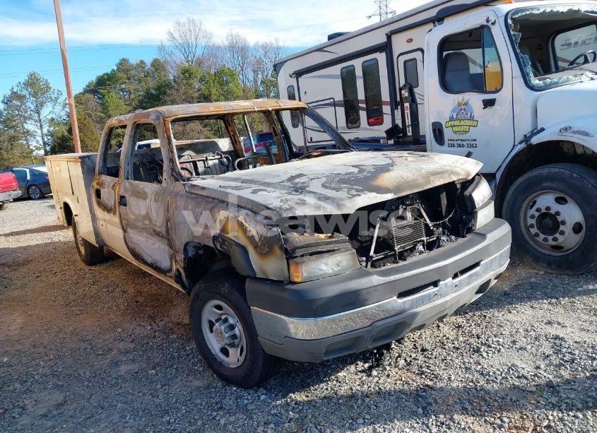 2003 Chevrolet Silverado (VIN 1GBHC23U73F240835) main photo