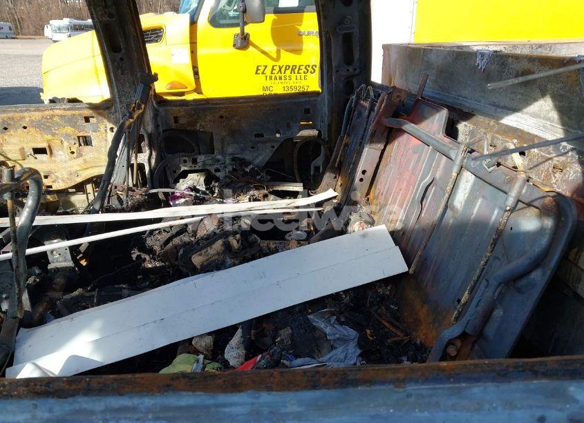 Photo 7 of 2003 Chevrolet Silverado (VIN 1GBHC23U73F240835)