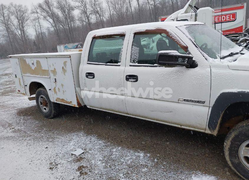Photo 12 of 2007 Chevrolet Silverado C2500 HEAVY DUTY (VIN 1GBHC23UX7F108691)