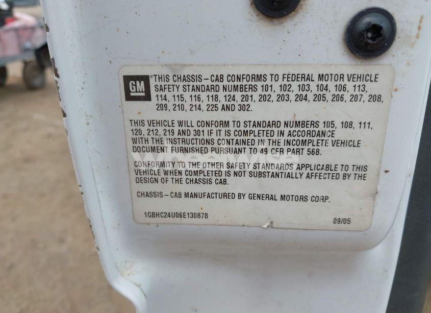 Photo 8 of 2006 Chevrolet Silverado 2500HD WORK TRUCK (VIN 1GBHC24U06E130878)