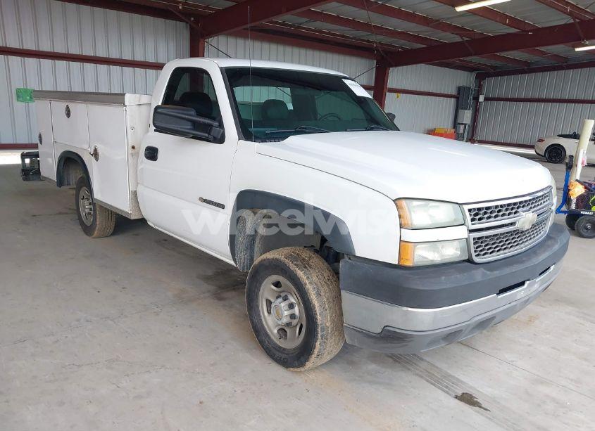 2005 Chevrolet Silverado 2500HD WORK TRUCK (VIN 1GBHC24U25E240782) main photo