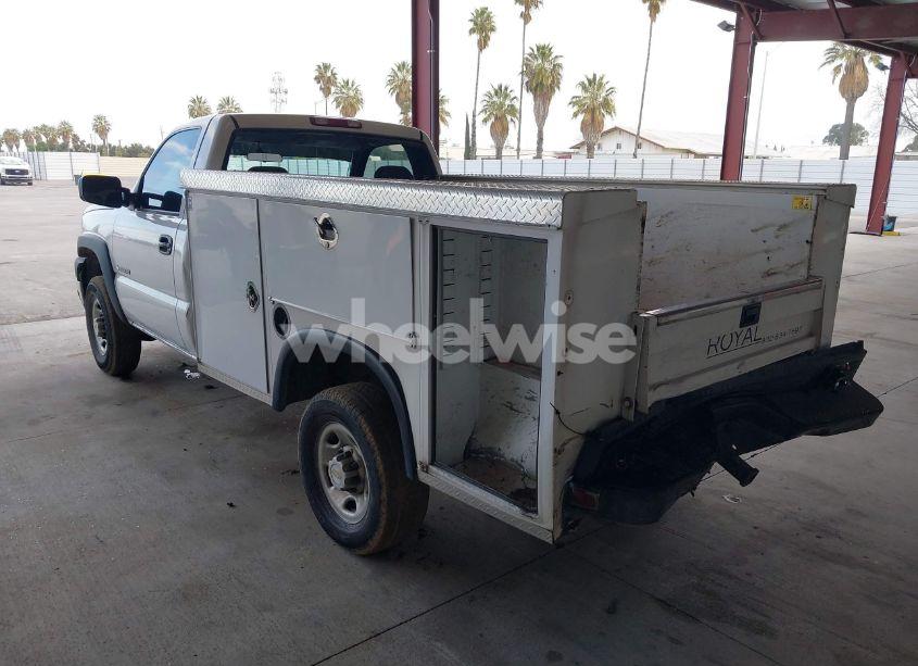 Photo 3 of 2005 Chevrolet Silverado 2500HD WORK TRUCK (VIN 1GBHC24U25E240782)