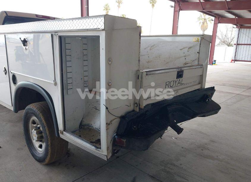 Photo 6 of 2005 Chevrolet Silverado 2500HD WORK TRUCK (VIN 1GBHC24U25E240782)