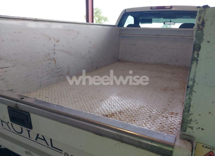 Photo 8 of 2005 Chevrolet Silverado 2500HD WORK TRUCK (VIN 1GBHC24U25E240782)