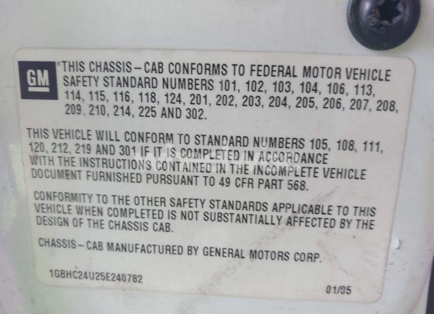 Photo 9 of 2005 Chevrolet Silverado 2500HD WORK TRUCK (VIN 1GBHC24U25E240782)