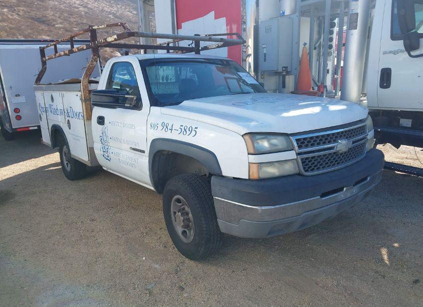 2005 Chevrolet Silverado 2500HD (VIN 1GBHC24UX5E115402) main photo