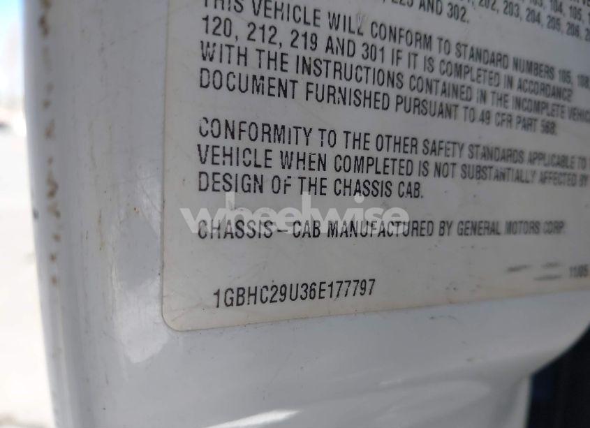 Photo 9 of 2006 Chevrolet Silverado C2500 HEAVY DUTY (VIN 1GBHC29U36E177797)