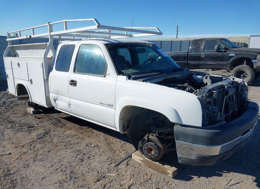 2006 Chevrolet Silverado C2500 HEAVY DUTY (VIN 1GBHC29U56E197999) main photo