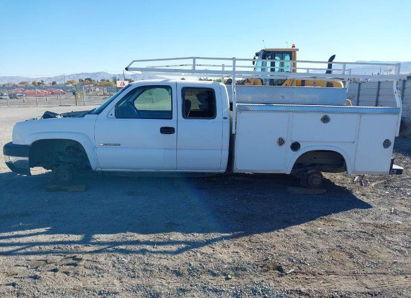 Photo 6 of 2006 Chevrolet Silverado C2500 HEAVY DUTY (VIN 1GBHC29U56E197999)
