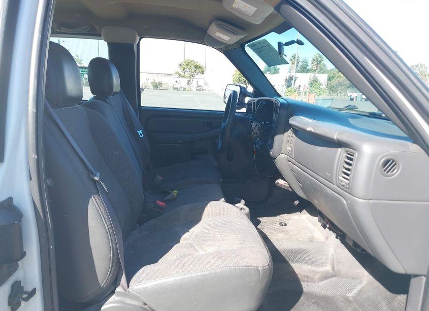 Photo 5 of 2004 Chevrolet Silverado 2500HD WORK TRUCK (VIN 1GBHC29U74E178268)