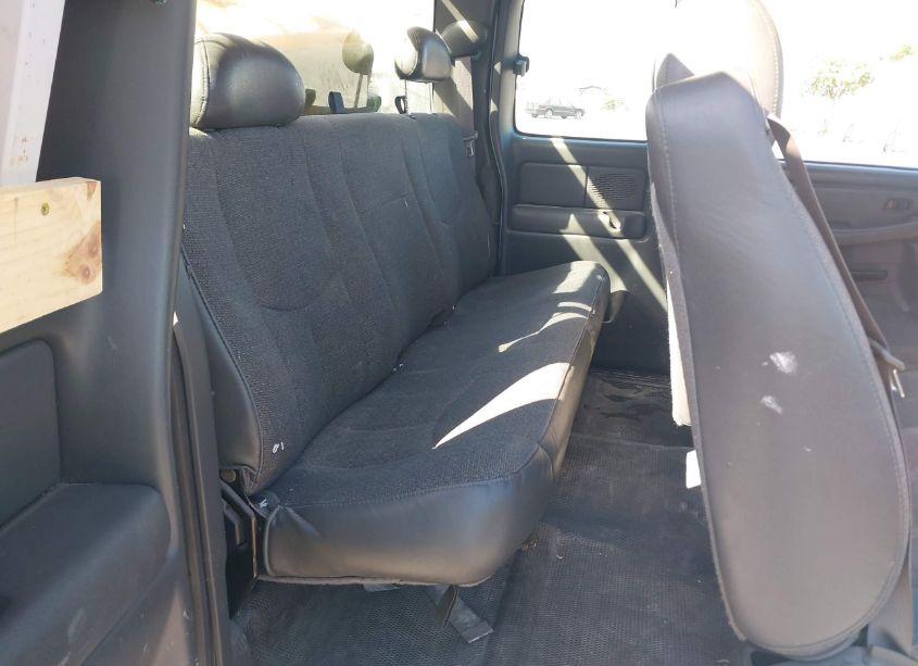 Photo 8 of 2004 Chevrolet Silverado 2500HD WORK TRUCK (VIN 1GBHC29U74E178268)