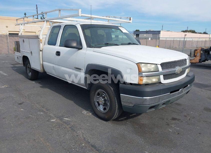 2004 Chevrolet Silverado 2500HD (VIN 1GBHC29U84E158689) main photo