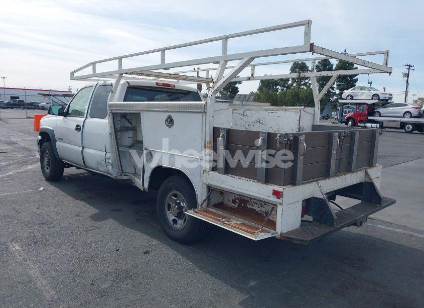 Photo 3 of 2004 Chevrolet Silverado 2500HD (VIN 1GBHC29U84E158689)