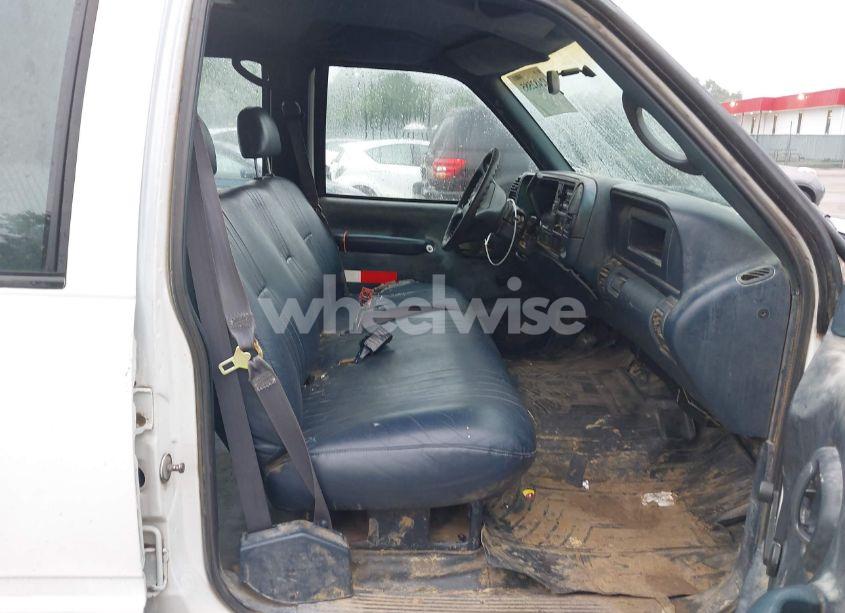 Photo 5 of 1997 Chevrolet C3500 CHASSIS (VIN 1GBHC33J1VF045358)