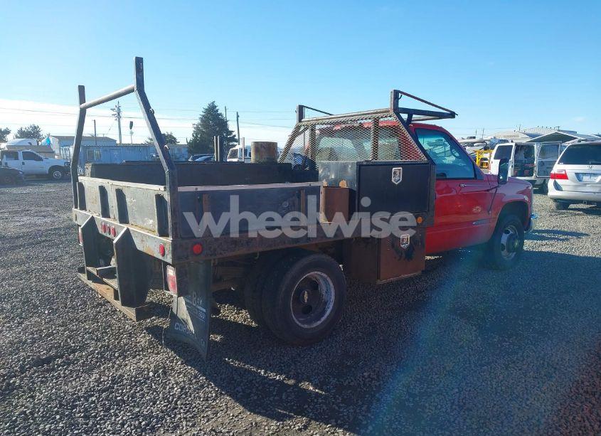 Photo 4 of 2000 Chevrolet C3500 CHASSIS (VIN 1GBHC34J0YF519870)