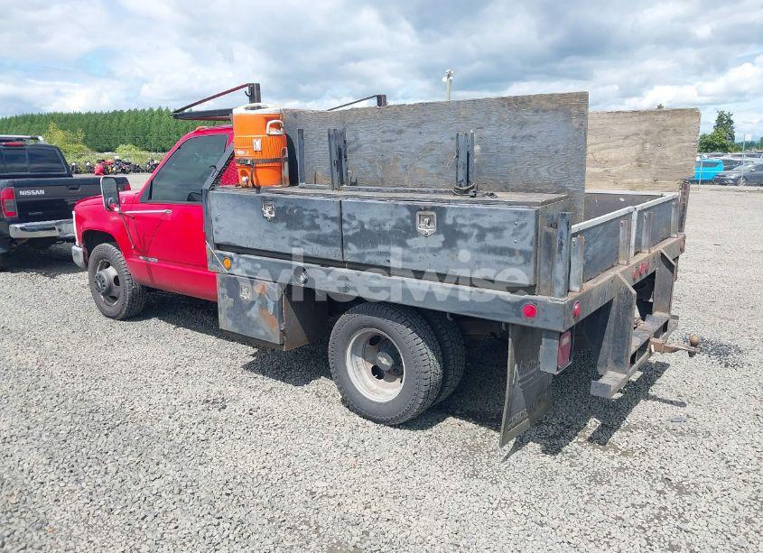 Photo 3 of 2000 Chevrolet C3500 CHASSIS (VIN 1GBHC34J9YF520001)