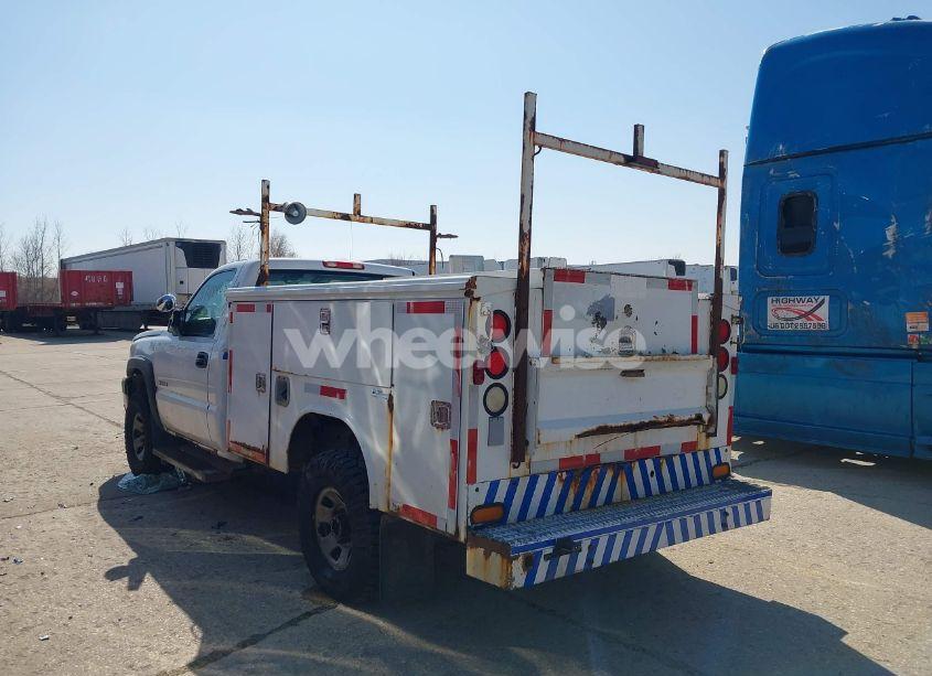 Photo 3 of 2007 Chevrolet Silverado C3500 (VIN 1GBHC34UX7E160025)