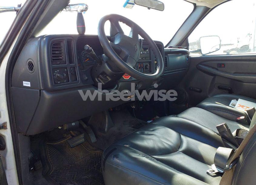 Photo 8 of 2007 Chevrolet Silverado C3500 (VIN 1GBHC34UX7E160025)