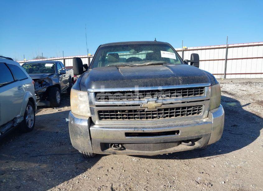Photo 13 of 2009 Chevrolet Silverado 2500HD WORK TRUCK (VIN 1GBHC49K39E158939)