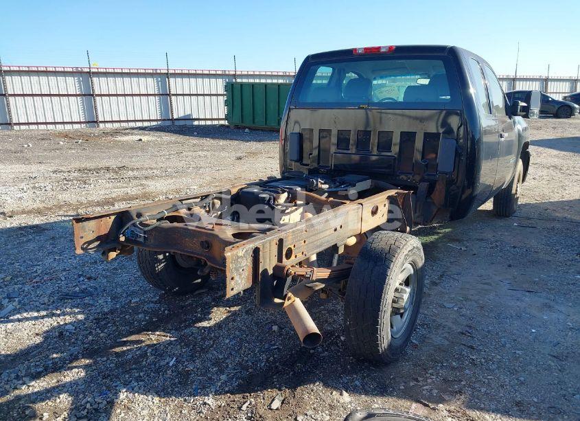 Photo 4 of 2009 Chevrolet Silverado 2500HD WORK TRUCK (VIN 1GBHC49K39E158939)
