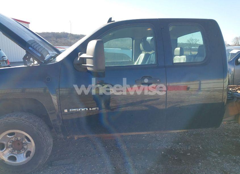 Photo 6 of 2009 Chevrolet Silverado 2500HD WORK TRUCK (VIN 1GBHC49K39E158939)