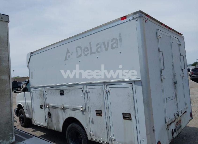 Photo 13 of 2006 Chevrolet Express CUTAWAY WORK VAN (VIN 1GBHG312661164831)