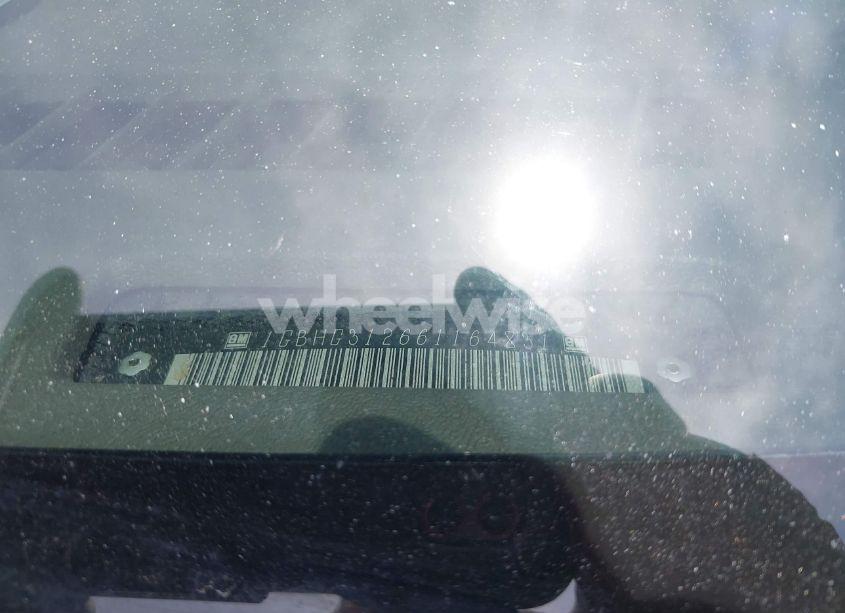 Photo 8 of 2006 Chevrolet Express CUTAWAY WORK VAN (VIN 1GBHG312661164831)